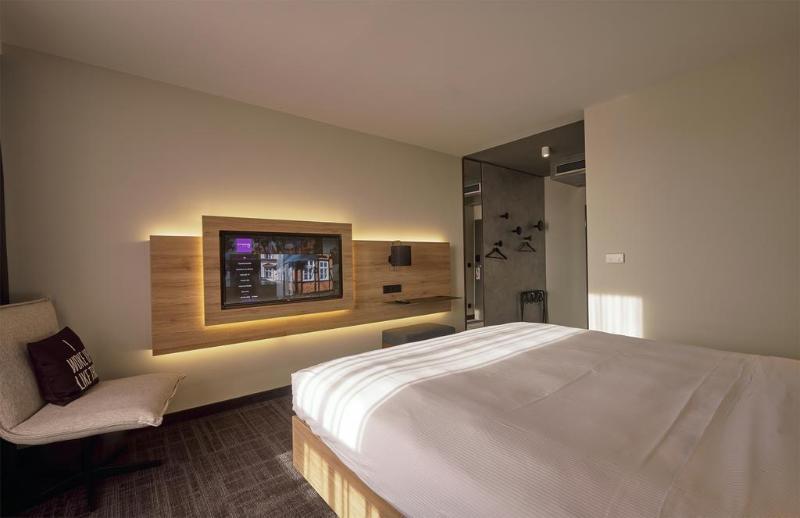 Ac Hotel By Marriott Berlin Humboldthain Park Exteriör bild
